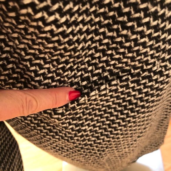 Beautiful herringbone coat with 1 button front notched collar slit pockets new - Picture 7 of 14